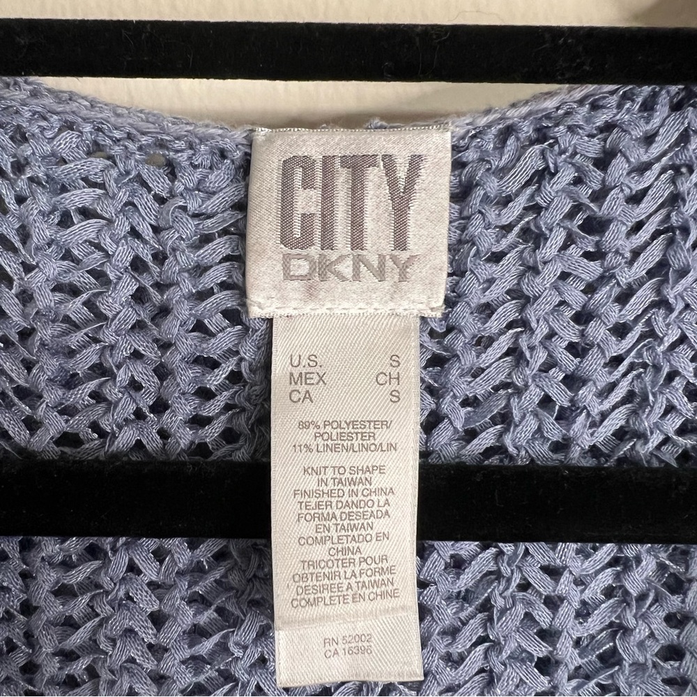 HP 🎉🎉 Y2k DKNY Crocheted Hooded Top - Picture 7 of 7